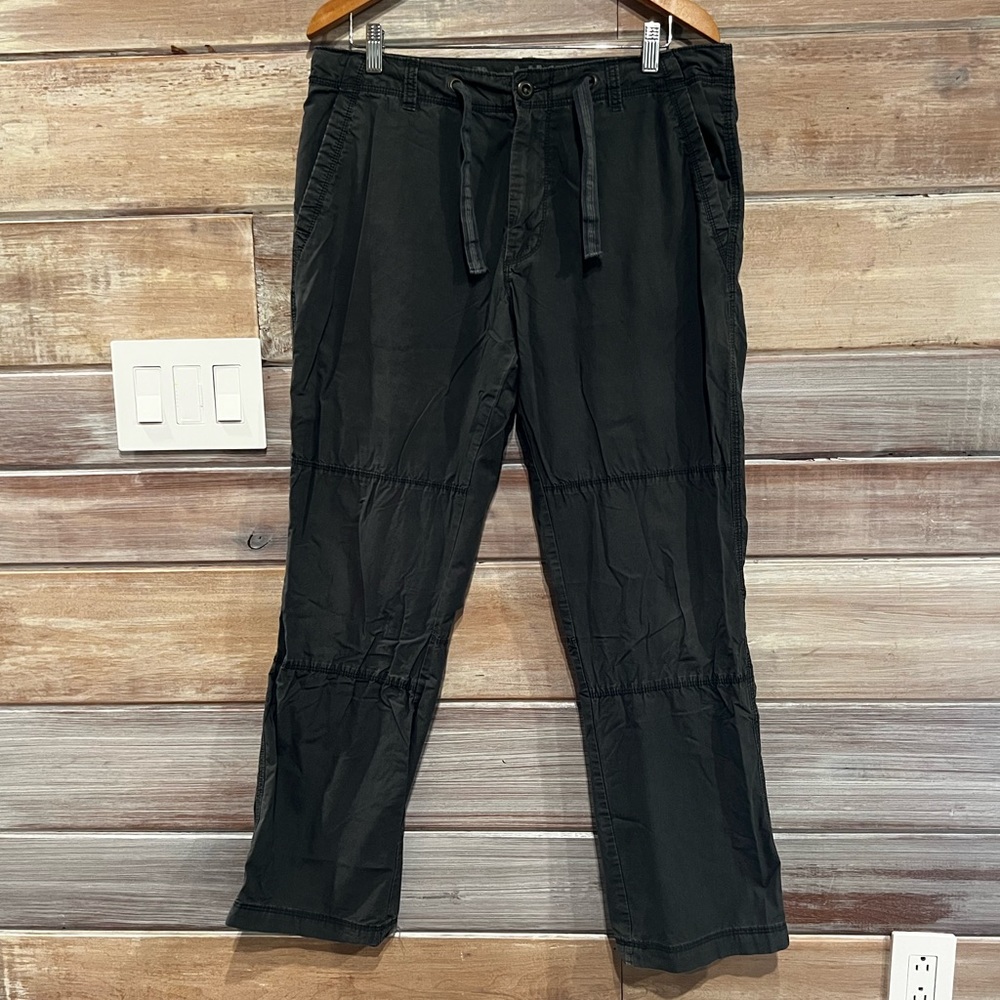 Old Navy Men’s pant Size Medium